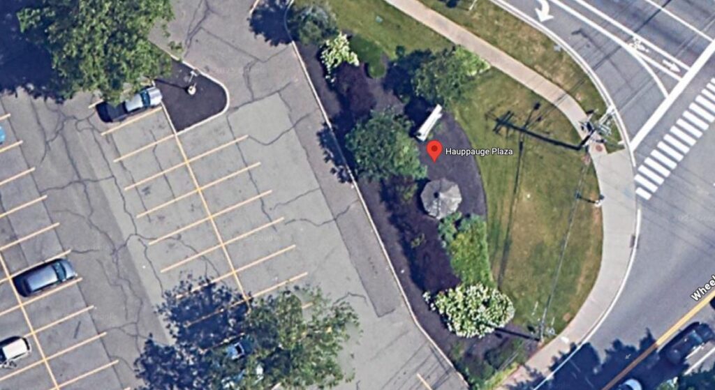 Hauppauge Plaza